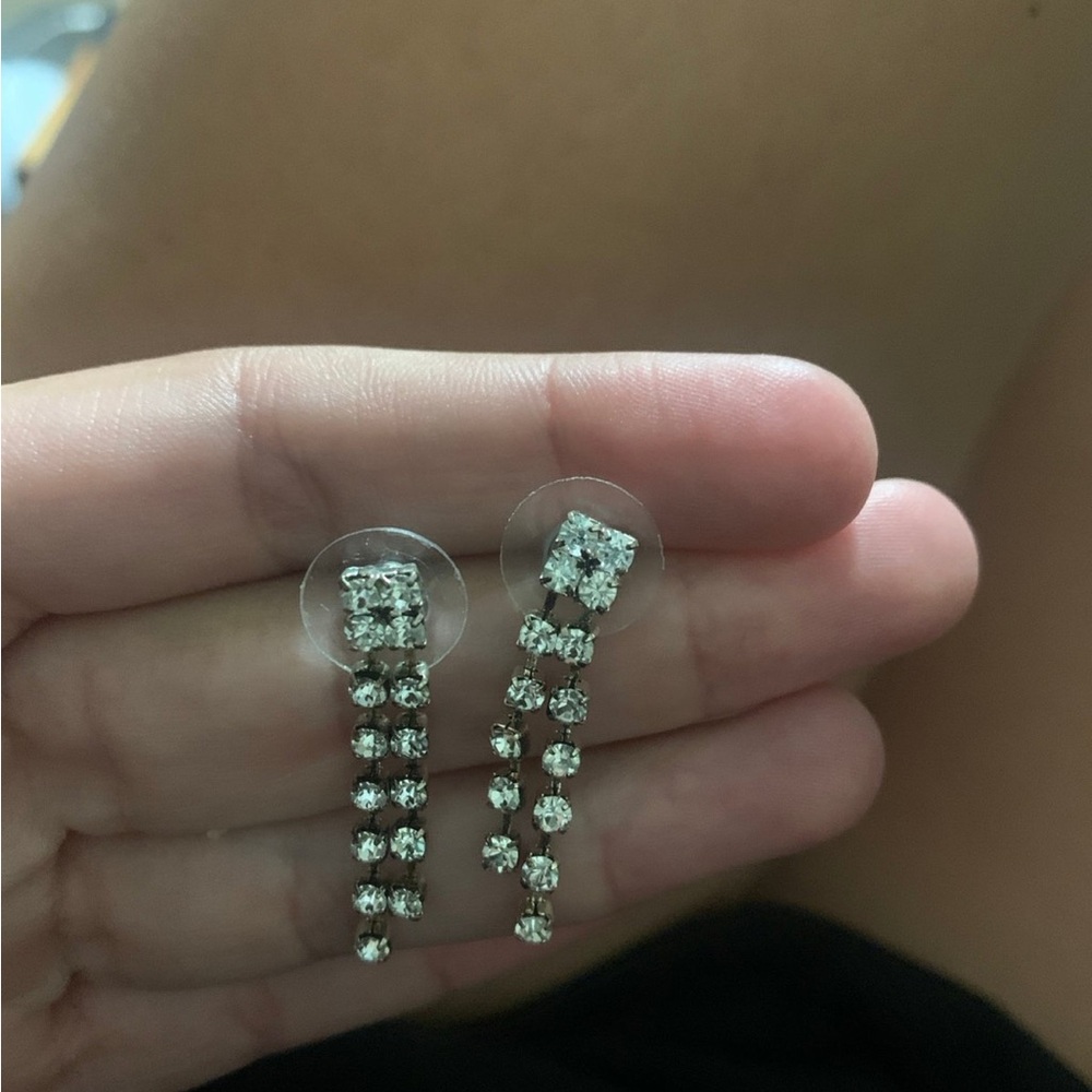 Elegant Silver Crystal Drop Earrings